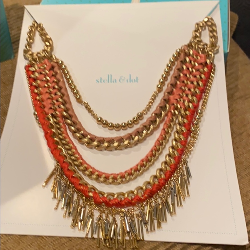 Stella & Dot Necklace - Picture 1 of 3
